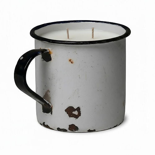 Vintage enamel mug – hand-poured soy wax – clean and soothing scent – ​​country home design 
