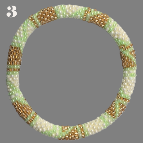 צמידי חרוזים מנפאל – סט צמידים בעבודת יד – תכשיטים אתניים מסורתיים