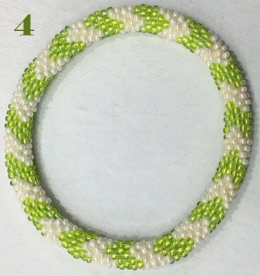 צמידי חרוזים מנפאל – סט צמידים בעבודת יד – תכשיטים אתניים מסורתיים