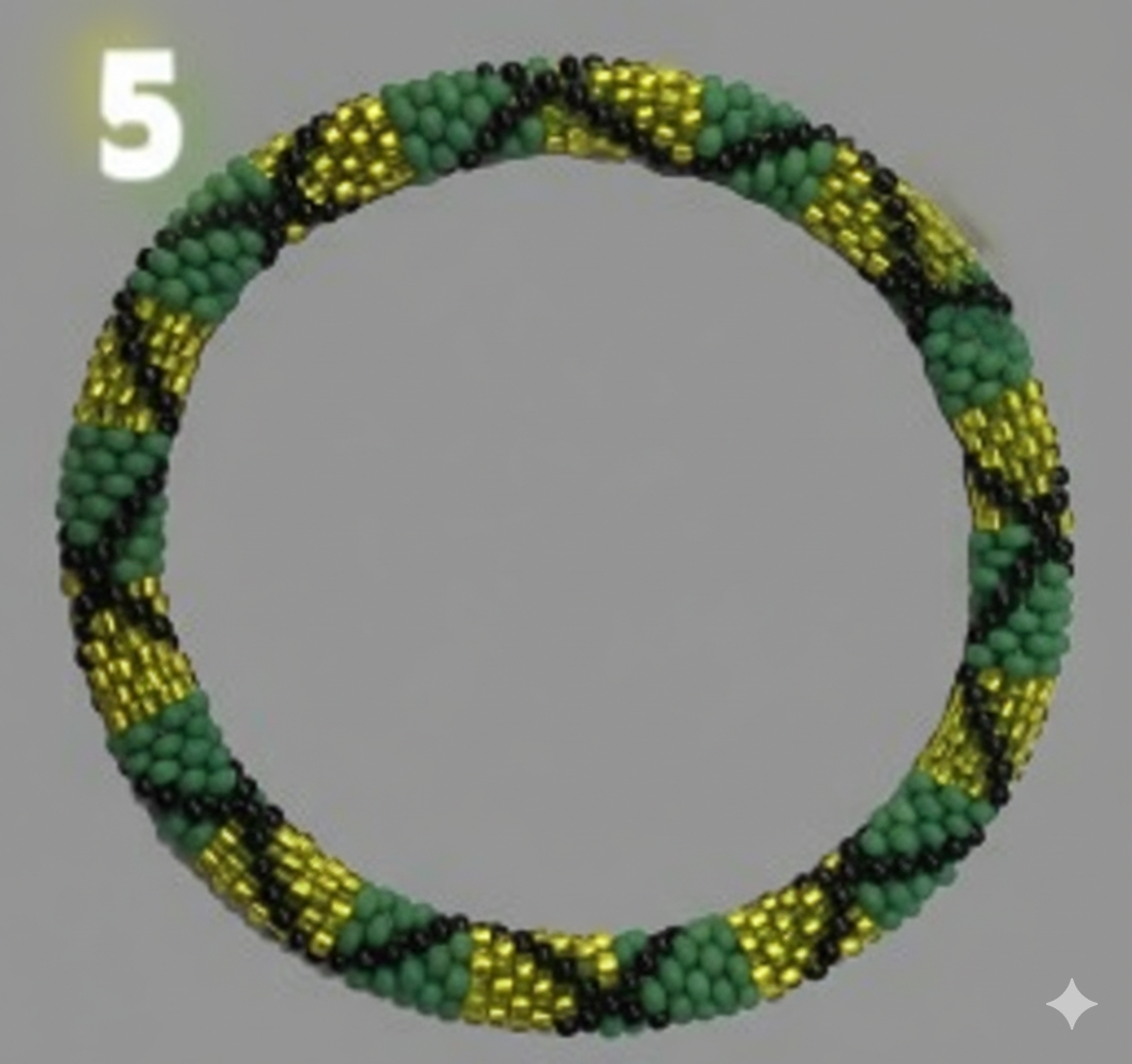 צמידי חרוזים מנפאל – סט צמידים בעבודת יד – תכשיטים אתניים מסורתיים