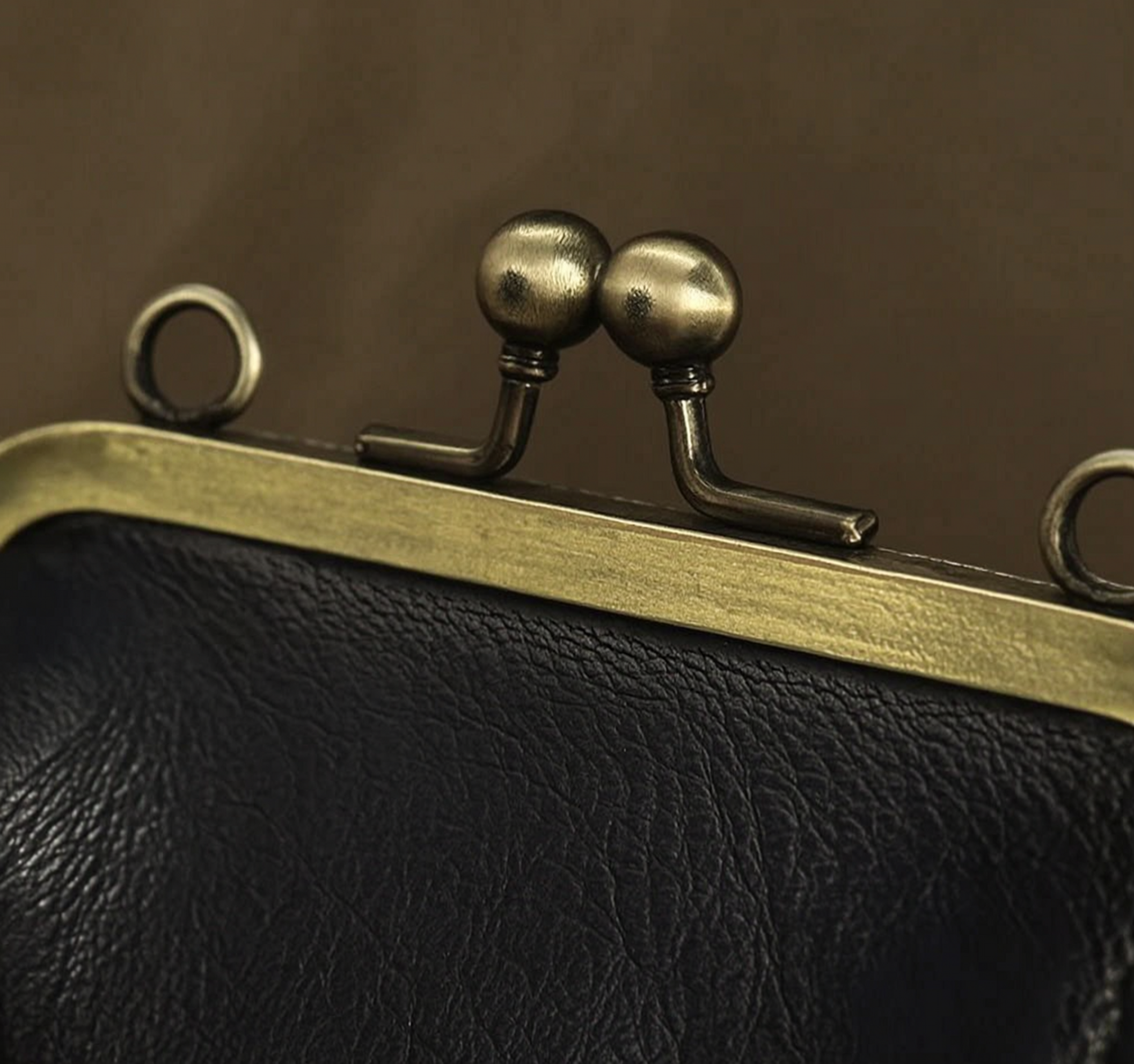 Vintage Black Leather Coin Purse - L