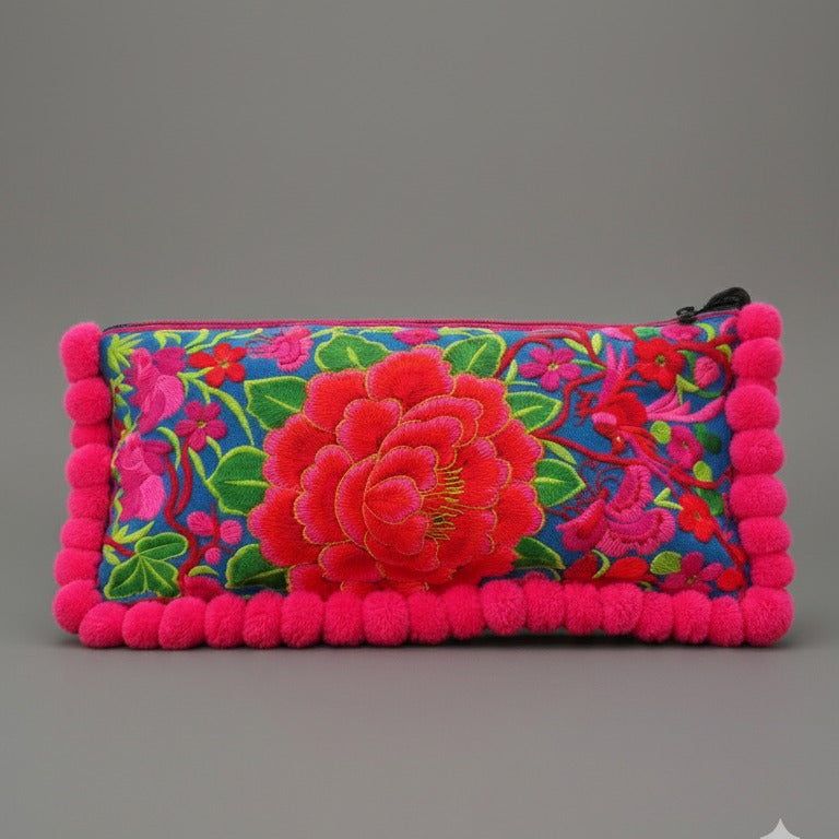 תיק רחצה רקום | פאוץ' קוסמטיקה פרחוני | קלאץ' בד עם רוכסן | מארגן נסיעות בעבודת יד