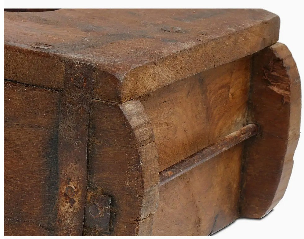 כיסוי קופסת טישו מעץ כפרי – דקורציה מתבנית לבנים ממוחזרת – פריט ביתי משודרג