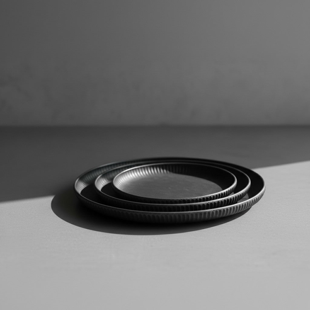 Industrial Round Metal Tray Set – Rustic Style Serving Trays 