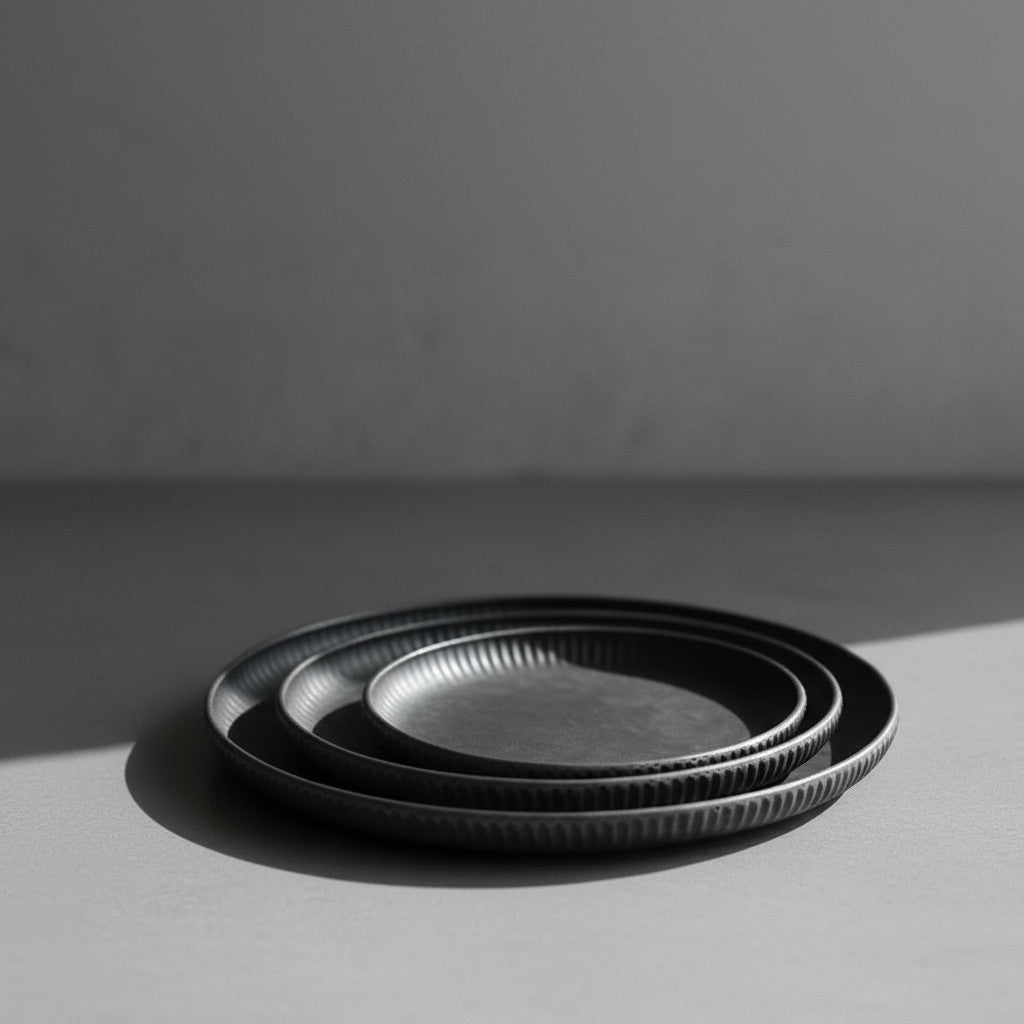 Industrial Round Metal Tray Set – Rustic Style Serving Trays 