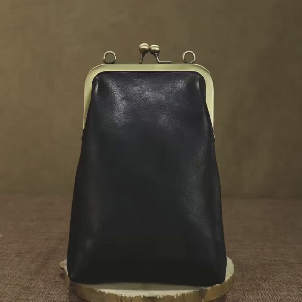 Vintage Black Leather Coin Purse - L